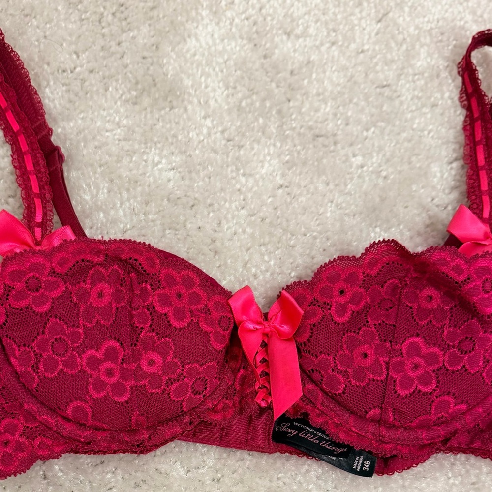 Victoria's Secret Lace Underwire Bra - Deep Pink